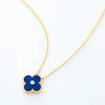 Van Cleef & Arpels|幸運を呼ぶラピスラズリのペンダント
