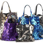 BAO BAO ISSEY MIYAKE|ブランド1周年スペシャルアイテム「BILBAO PRISM PLATINUM」