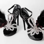 Roger Vivier|4000個以上のダイヤモンドが輝くシューズ「A QUEEN FOREVER」