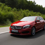 新生Aクラスに早速試乗|Mercedes-Benz