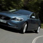 プレミアムコンパクト ボルボV40に試乗|Volvo