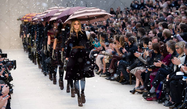 BURBERRY|バーバリー 日本時間9月18日(火)午前0時、ロンドンから生中継