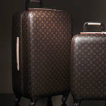 LOUIS VUITTON|ブランド初となる4輪トロリーバッグ「ゼフィール」