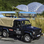 電気で駆動するSUV ディフェンダー 試験運用へ|Land Rover