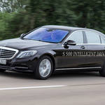 出し惜しみなく安全技術を実装した「S クラス」|Mercedes-Benz