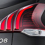 精悍な顔つきに生まれかわった「3008」|Peugeot