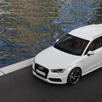 Audi A3 / Audi S3購入予定者に30万円をサポート|Audi