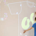 オープニングセレモニー 大阪店の「Sketch Wall」で新体験を|OPENING CEREMONY