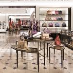 日本最大級の路面店「バーバリー 新宿」がオープン|Burberry