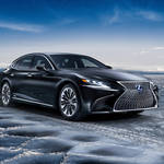 新型LSのハイブリッドモデルをワールドプレミア|LEXUS