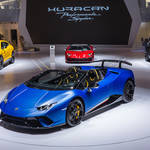ウラカンの最高峰コンバーチブル「ペルフォルマンテ スパイダー」登場|Lamborghini