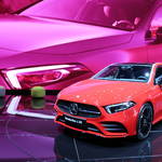 新型メルセデス・ベンツAクラスはMBUXという“新兵器”装備|Mercedes-Benz
