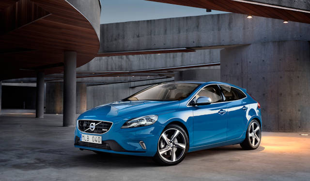 ボルボ新型 V40 の Rデザイン 登場 Volvo Web Magazine Openers ウェブマガジン オウプナーズ