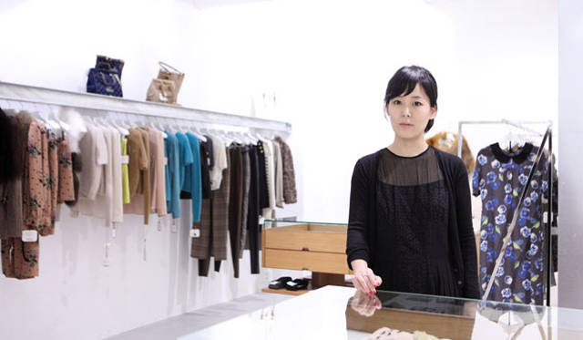 MUVEIL創業者兼デザイナー 中山路子さん直筆画 canalize