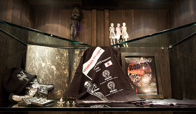正規品 クロムハーツ FOTI ART EXHIBITION 2009 バンダナ アート展「Joe Foti Exhibition」開催｜CHROME HEARTS - Web