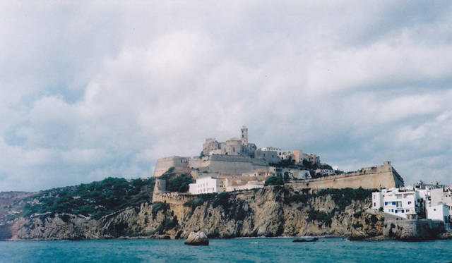 連載 Ibiza Chillout Lounge ギャラリー Web Magazine Openers ウェブマガジン オウプナーズ