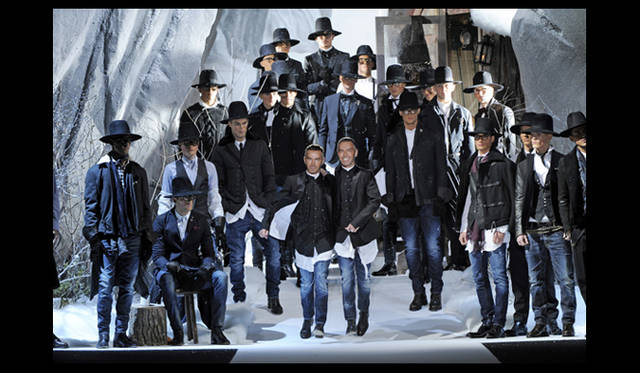 Dsquared2｜2011年秋冬メンズコレクション──ランウェイルック 