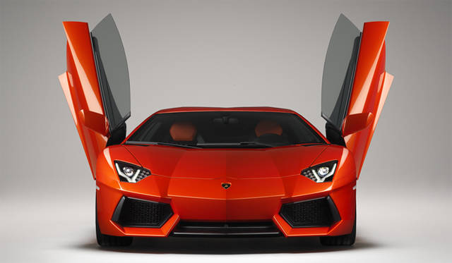 <strong>Lamborghini Aventador LP 700-4｜ランボルギーニ アヴェンタドール LP 700-4</strong>