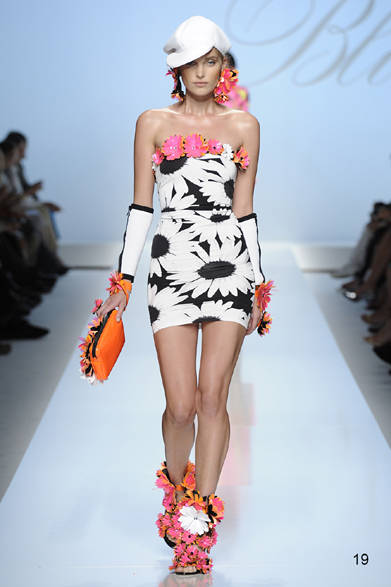 RO_019 <strong>Blumarine|ブルマリン</strong> 2012年春夏コレクション速報