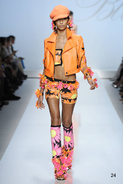 RO_024 <strong>Blumarine|ブルマリン</strong> 2012年春夏コレクション速報