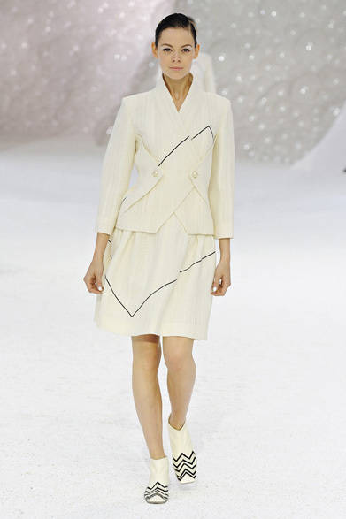 14_00140_chanel <strong>CHANEL|シャネル</strong> 2012年春夏コレクション速報 ©CHANEL