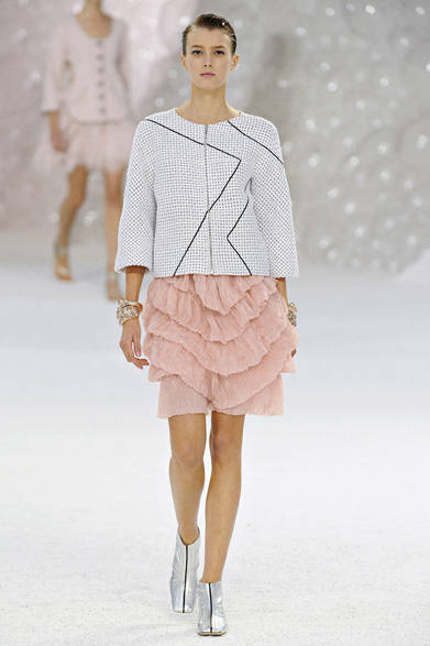 18_00180_chanel <strong>CHANEL|シャネル</strong> 2012年春夏コレクション速報 ©CHANEL