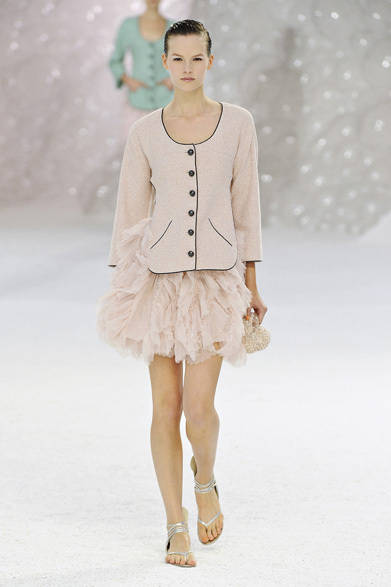 19_00190_chanel <strong>CHANEL|シャネル</strong> 2012年春夏コレクション速報 ©CHANEL