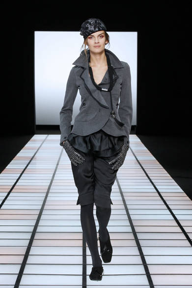 08 <strong>EMPORIO ARMANI|エンポリオ アルマーニ</strong> 2012-13年秋冬コレクション速報