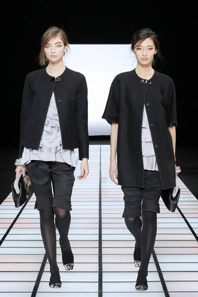 14-15 <strong>EMPORIO ARMANI|エンポリオ アルマーニ</strong> 2012-13年秋冬コレクション速報