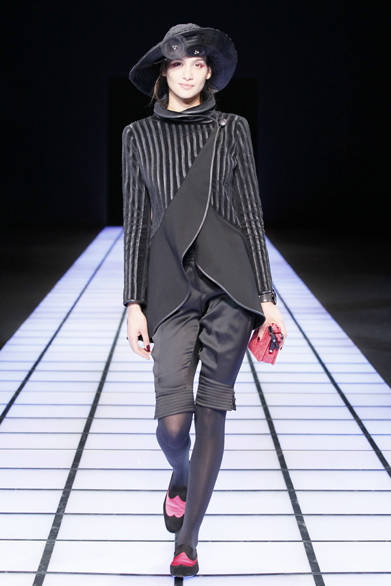 20 <strong>EMPORIO ARMANI|エンポリオ アルマーニ</strong> 2012-13年秋冬コレクション速報
