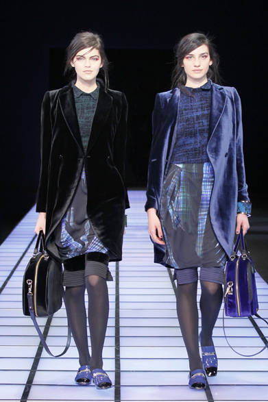 52-53 <strong>EMPORIO ARMANI|エンポリオ アルマーニ</strong> 2012-13年秋冬コレクション速報
