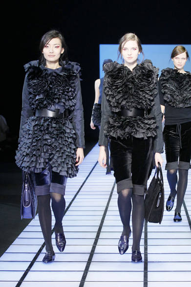 72-73 <strong>EMPORIO ARMANI|エンポリオ アルマーニ</strong> 2012-13年秋冬コレクション速報