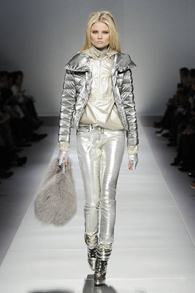 12_BLUMARINE_AI_12-13 <strong>Blumarine|ブルマリン</strong> 2012-13年秋冬コレクション速報