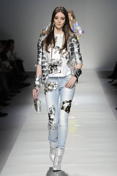 48_BLUMARINE_AI_12-13 <strong>Blumarine|ブルマリン</strong> 2012-13年秋冬コレクション速報