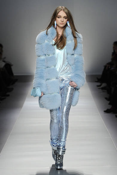50_BLUMARINE_AI_12-13 <strong>Blumarine|ブルマリン</strong> 2012-13年秋冬コレクション速報