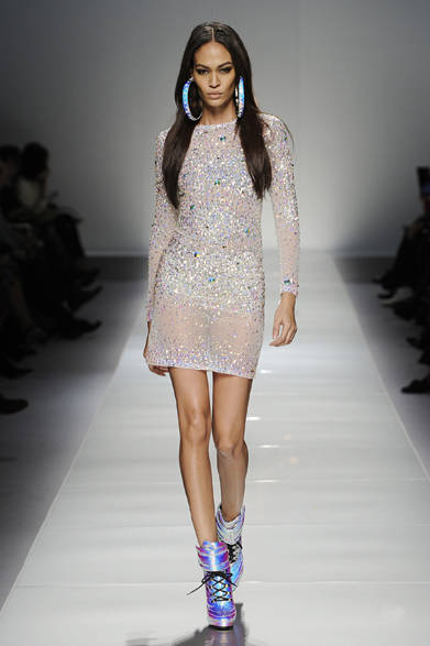 58_BLUMARINE_AI_12-13 <strong>Blumarine|ブルマリン</strong> 2012-13年秋冬コレクション速報