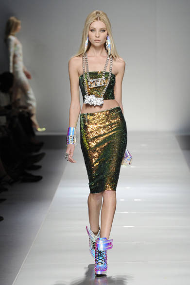 59_BLUMARINE_AI_12-13 <strong>Blumarine|ブルマリン</strong> 2012-13年秋冬コレクション速報