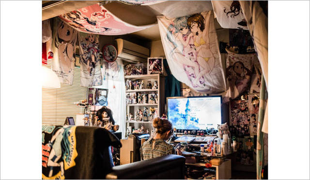 Book 写真家 川本史織が 自身初の写真集 堕落部屋 を解説 ギャラリー Web Magazine Openers ウェブマガジン オウプナーズ