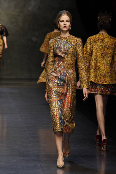 dolce_and_gabbana_09 <strong>DOLCE & GABBANA|ドルチェ&ガッバーナ</strong> <a href="/article/16845" class="link12lh15blue">2013年秋冬コレクション</a>