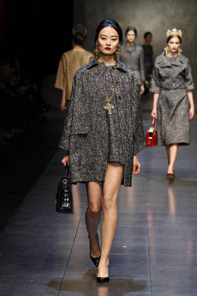 dolce_and_gabbana_17 <strong>DOLCE & GABBANA|ドルチェ&ガッバーナ</strong> <a href="/article/16845" class="link12lh15blue">2013年秋冬コレクション</a>