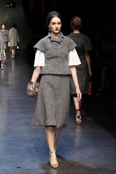 dolce_and_gabbana_29 <strong>DOLCE & GABBANA|ドルチェ&ガッバーナ</strong> <a href="/article/16845" class="link12lh15blue">2013年秋冬コレクション</a>