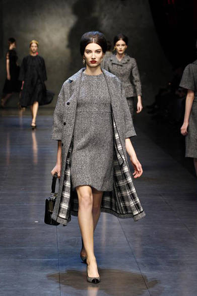 dolce_and_gabbana_30 <strong>DOLCE & GABBANA|ドルチェ&ガッバーナ</strong> <a href="/article/16845" class="link12lh15blue">2013年秋冬コレクション</a>