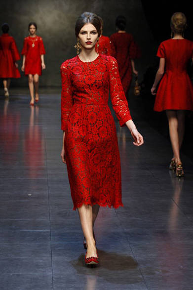 dolce_and_gabbana_58 <strong>DOLCE & GABBANA|ドルチェ&ガッバーナ</strong> <a href="/article/16845" class="link12lh15blue">2013年秋冬コレクション</a>