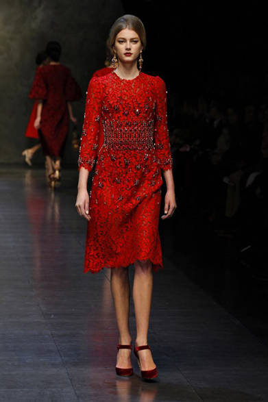 dolce_and_gabbana_59 <strong>DOLCE & GABBANA|ドルチェ&ガッバーナ</strong> <a href="/article/16845" class="link12lh15blue">2013年秋冬コレクション</a>