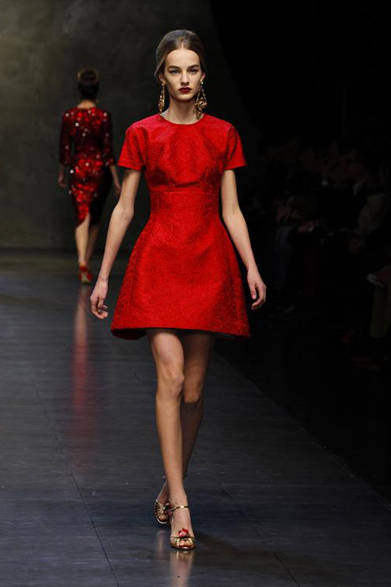 dolce_and_gabbana_63 <strong>DOLCE & GABBANA|ドルチェ&ガッバーナ</strong> <a href="/article/16845" class="link12lh15blue">2013年秋冬コレクション</a>