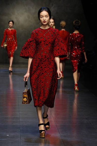 dolce_and_gabbana_64 <strong>DOLCE & GABBANA|ドルチェ&ガッバーナ</strong> <a href="/article/16845" class="link12lh15blue">2013年秋冬コレクション</a>