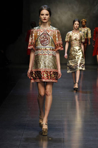 dolce_and_gabbana_67 <strong>DOLCE & GABBANA|ドルチェ&ガッバーナ</strong> <a href="/article/16845" class="link12lh15blue">2013年秋冬コレクション</a>