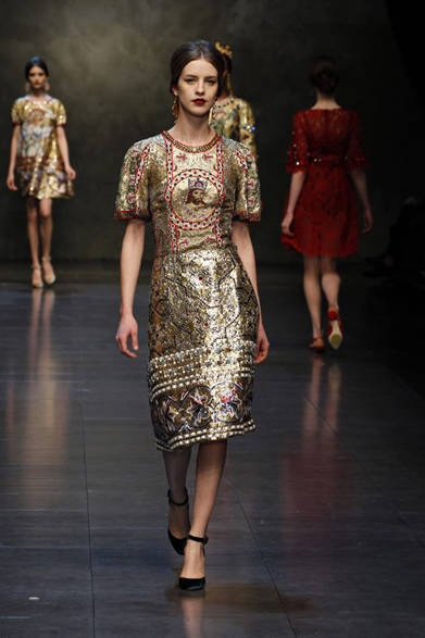 dolce_and_gabbana_68 <strong>DOLCE & GABBANA|ドルチェ&ガッバーナ</strong> <a href="/article/16845" class="link12lh15blue">2013年秋冬コレクション</a>