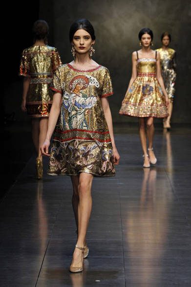 dolce_and_gabbana_70 <strong>DOLCE & GABBANA|ドルチェ&ガッバーナ</strong> <a href="/article/16845" class="link12lh15blue">2013年秋冬コレクション</a>