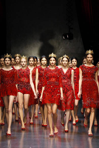 dolce_and_gabbana_76 <strong>DOLCE & GABBANA|ドルチェ&ガッバーナ</strong> <a href="/article/16845" class="link12lh15blue">2013年秋冬コレクション</a>